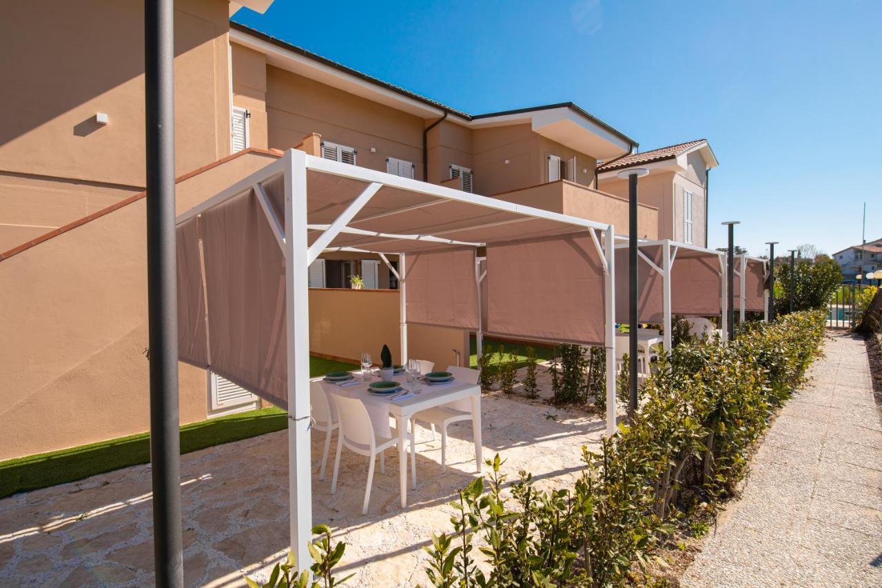 Pietra Bianca Residence ヌマーナ エクステリア 写真
